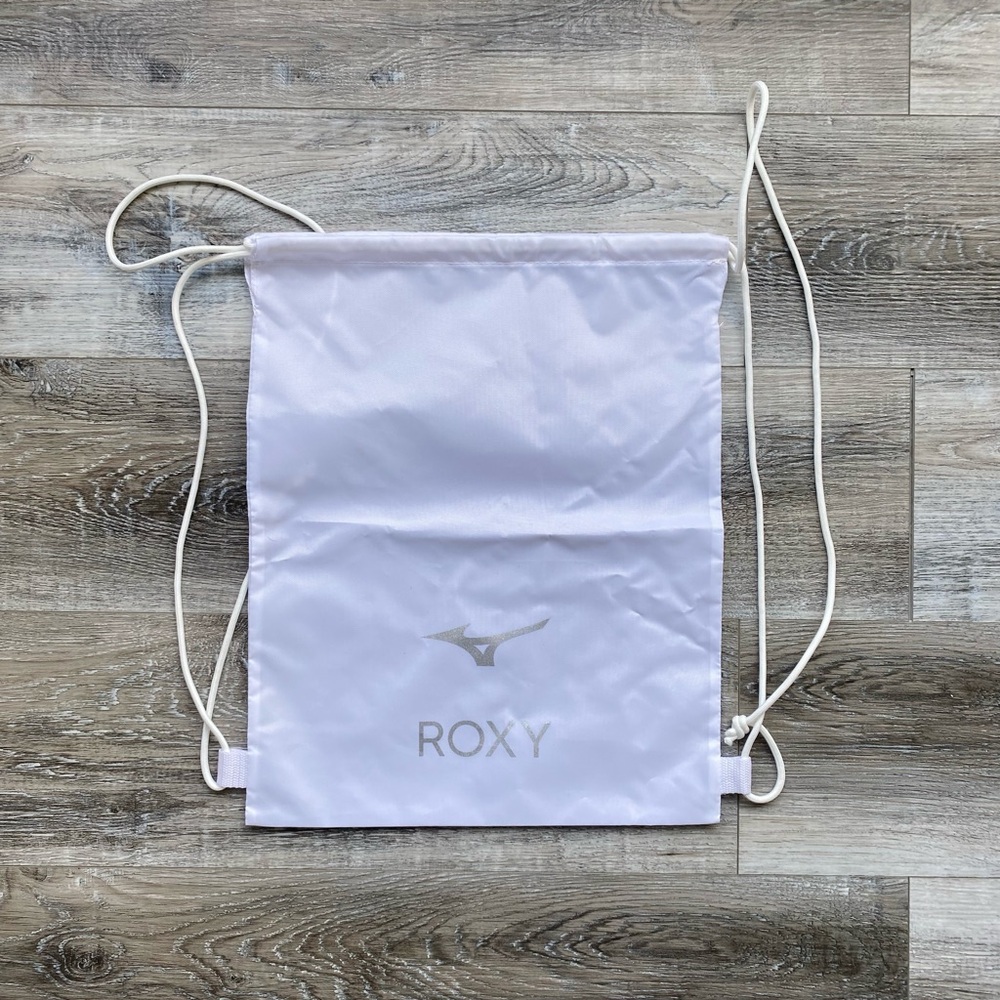 5/$15 MIZUNO ROXY White Drawstring Bag